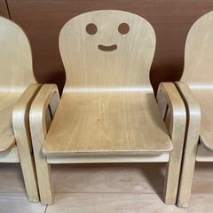 キコリの小イス3脚セット　ヤトミ　木製ベビーチェアーの画像