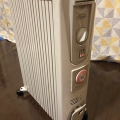 3/19に処分【美品、動作良好】デロンギ　オイルヒーター