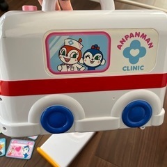 アンパンマンお医者さんごっこの画像