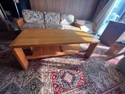 ヴィンテージ3人掛けソファ、1掛けソファ2点とテーブル