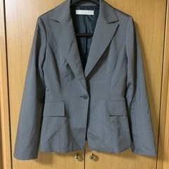 スカートスーツ　グレー　11号の画像