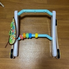 本日処分 譲ります。ベビー用品 ベビーバス 頭クッション 授乳ケープ つかまり立ち おもちゃの画像