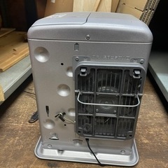 ダイニチ　灯油ヒーターの画像