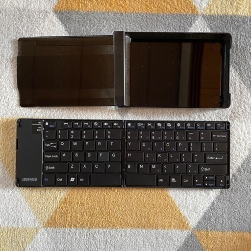 BUFFALO ワイヤレスキーボード 折りたたみ式 充電式 BSKBB15BK
