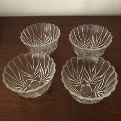 ガラスの器　8点セットの画像