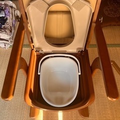 値下げしました♪新品未使用❗️アロン化成 安寿 家具調トイレセレクトR ノーマルの画像