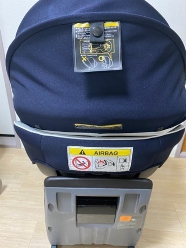 combiチャイルドシート