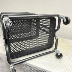 【値下げしました】IKEA(イケア) RASKOG(ロースコグ)ワゴンブラック/HOGSMA(ホーグスマ)竹製天板･まな板セット/キャスターワゴン/サイドテーブル/キッチンワゴン/収納/物入れ/シェルフ/外形寸法幅×45cm奥行×35cm高さ×78cm/単身/学生/新生活/引越し/自社便配送/直接引取り/福岡市/糸島市【JUN-PayPay】の画像