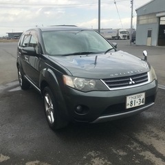 人気SUV  アウトランダー2.4G