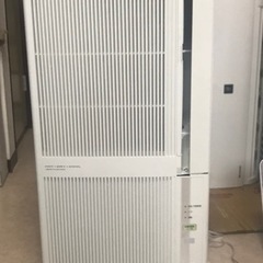 コロナの窓枠エアコン CWH-A1819 （2019年製）です