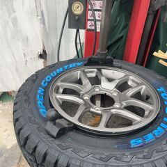 整備または板金スタッフ 時給2000円　経験浅い方は 時給1100