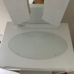 ホワイト　ドレッサー　三面鏡の画像