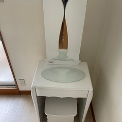 ホワイト　ドレッサー　三面鏡の画像