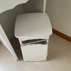 ホワイト　ドレッサー　三面鏡の画像