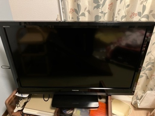テレビ　40型　REGZA