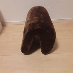 【受付中】クッション　椅子の背もたれにつけられるタイプの画像