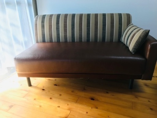 【決まりました】2人掛けソファー Trent ストライプベンチソファ