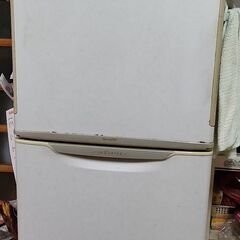 【決まりました】シャープ　４ドア 冷蔵庫　410L　差し上げます