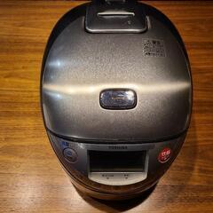 東芝　炊飯器