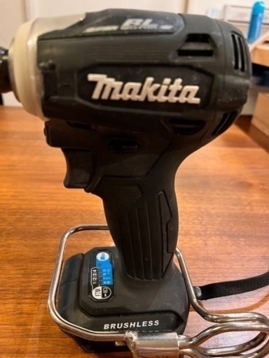 マキタ インパクト 18v DT172DZB