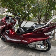 【YAMAHAマジェスティーc】 LEDフルエアロカスタム　四発スピーカー付きの画像