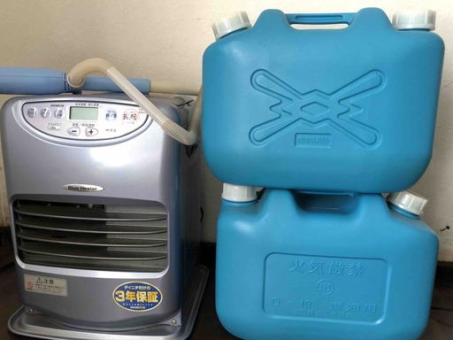 石油ファンヒーター + ポリタンク２個 + 電動ポンプ