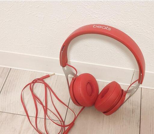 ヘッドホン　beats　レッド