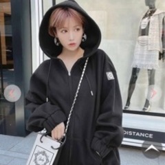 【新品　未使用　未開封】Rady ジップアップフーディの画像