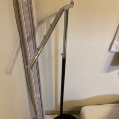 ハンガーラック　ブラックの画像