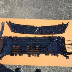 新型デリカD5(Ｐ型)のフロントグリル類　の画像