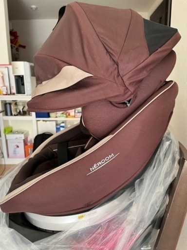 combi isofixチャイルドシート　０-4歳