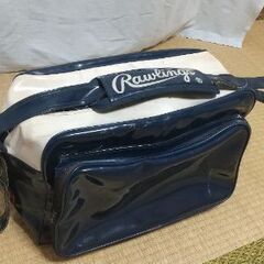 エナメルバッグ