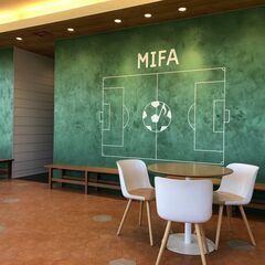 歩いてプレーするウォーキングサッカー⚽️初心者歓迎🔶綺麗な人工芝...