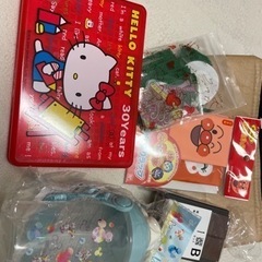 キッチン小物セット　ザルボウル　ボトル　タッパー等の画像