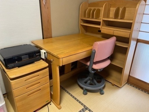 (取引中)学習机 格安  早い方優先です‼️