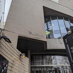 新規オープンのおしゃれなｅスポーツバーのオープニングスタッフの画像