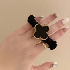 フラワーデコレーションシュシュ