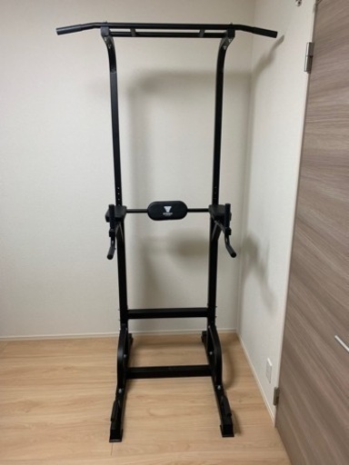 (まとめてセットを売ります) トレーニングベンチ，懸垂マシン，ダンベル 2個 20キロ×2