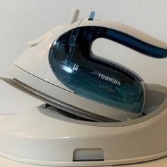 東芝 コードレススチームアイロン 美ラクルラクー(La・coo)　TA-FV410の画像