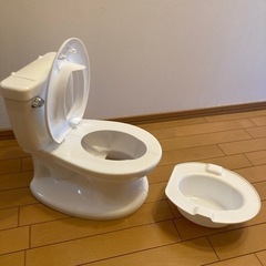 日本育児のトイレ型おまるの画像