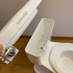 日本育児のトイレ型おまるの画像