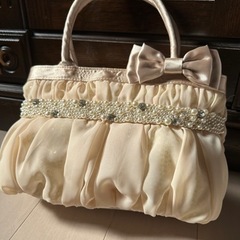 パーティーやお呼ばれに最適なバッグ(美品)値下げ！の画像