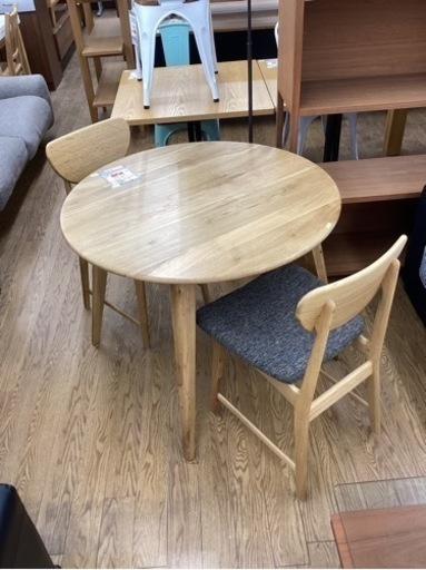 KC-5【新入荷　リサイクル品】オーク無垢材　ラウンドダイニング3点セット　ナチュラル
