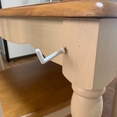 【急募】2人用ダイニングテーブル　　椅子付きの画像