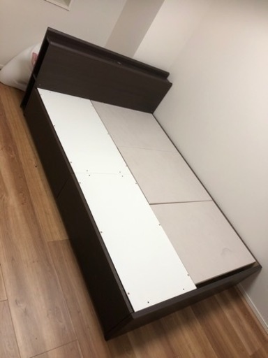 ニトリ ダブルベッドフレーム カイト 幅141×奥行210×高さ90cm