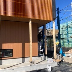 清掃、ゴミの片付け、荷下ろし等
