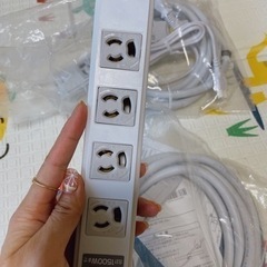東芝ライテック 125V15Aハーネス用OAタップ抜け止め 4個3M の画像