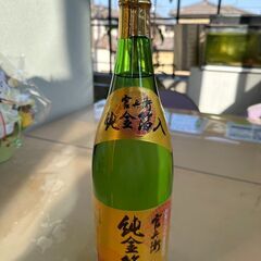 名城酒造 官兵衛純金箔入　1.8Ｌ瓶（化粧箱入）清酒 日本酒の画像