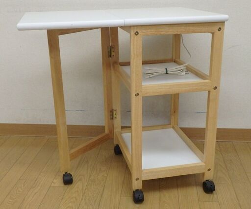 折りたたみテーブル　フクダクラフト  コンセント2口付き　中古