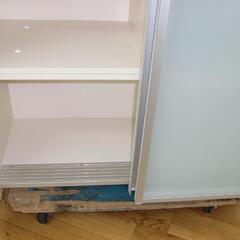 R534 高級 LIXIL キッチンキャビネット、スライディングドアストッカー、幅90cm 美品の画像